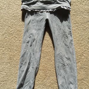 Striped leggings with ruffle detail